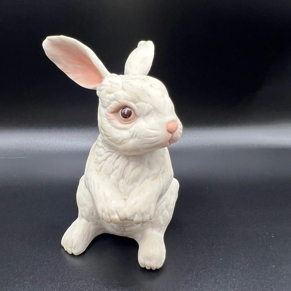 BOEHM #400-86 White Pink Sitting Rabbit Vintage Porcelain Figurine Collectible